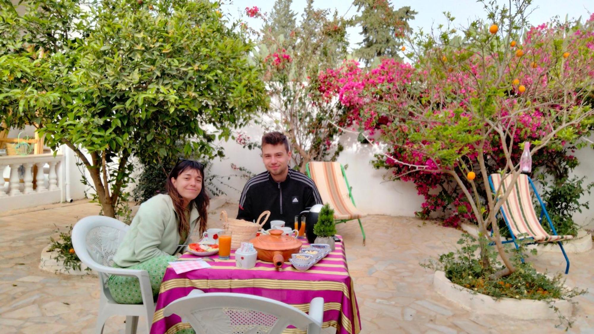 Hostal Henchir Ejdoud Kairouan Exterior foto