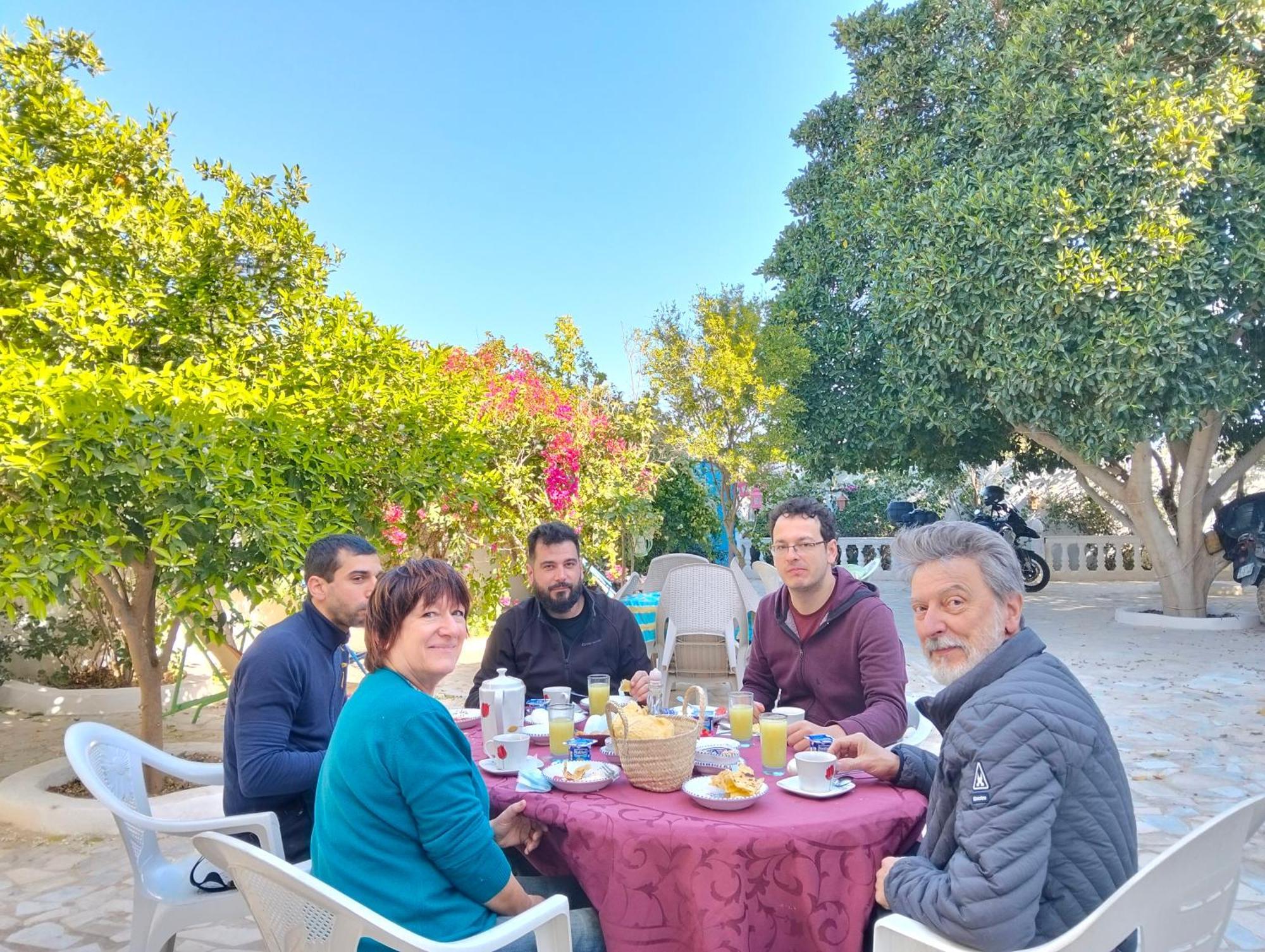 Hostal Henchir Ejdoud Kairouan Exterior foto